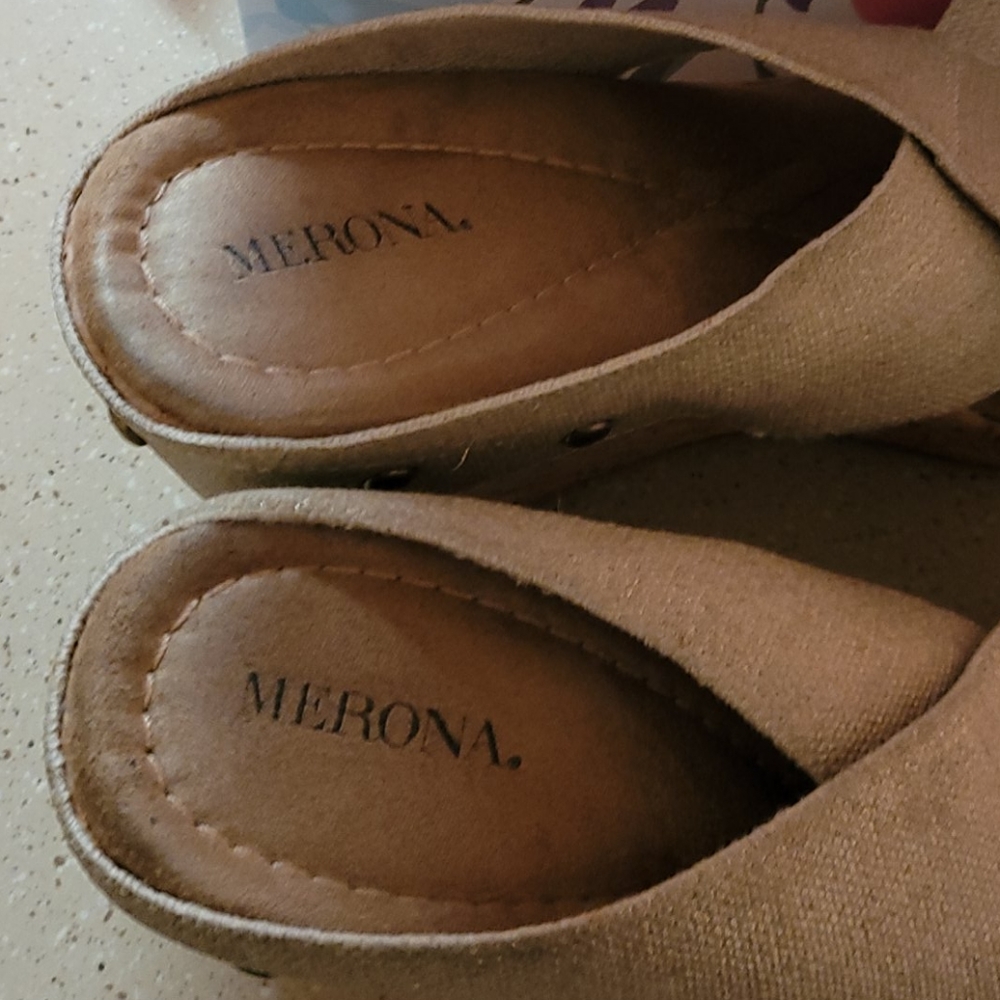 Shoes - Picture 2 of 4